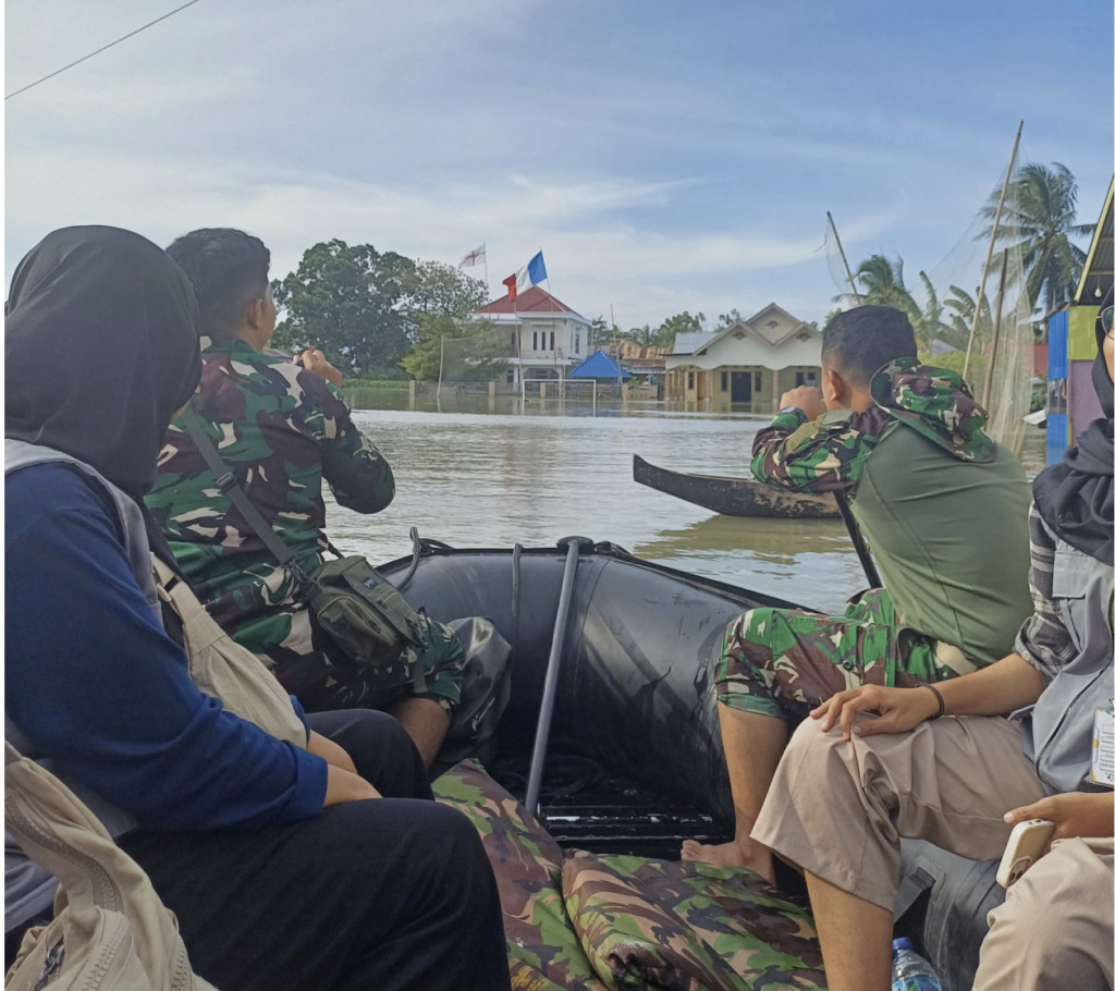 Banjir Melanda Kota Barat Gorontalo Tim Kkn Ppm Ugm Ikut Bantu Program