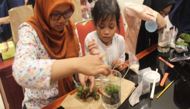 KSAT UGM Perkenalkan Seni Terrarium pada Masyarakat Yogyakarta