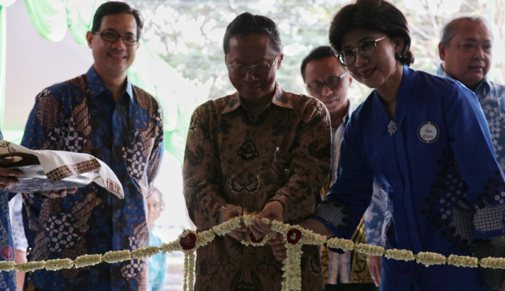 Wakil Rektor Resmikan Gedung Penelitian dan Pengembangan FKKMK