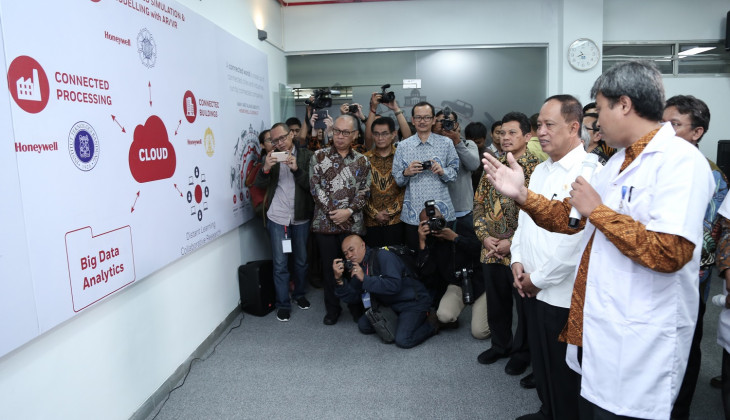 Menristekdikti Resmikan Laboratorium Teknologi Terhubung Pertama di Indonesia