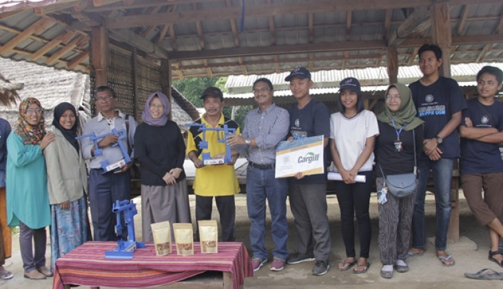 UGM Serahkan Bantuan Sarana Prasarana Pendidikan Pada Warga Korban Gempa Lombok Utara