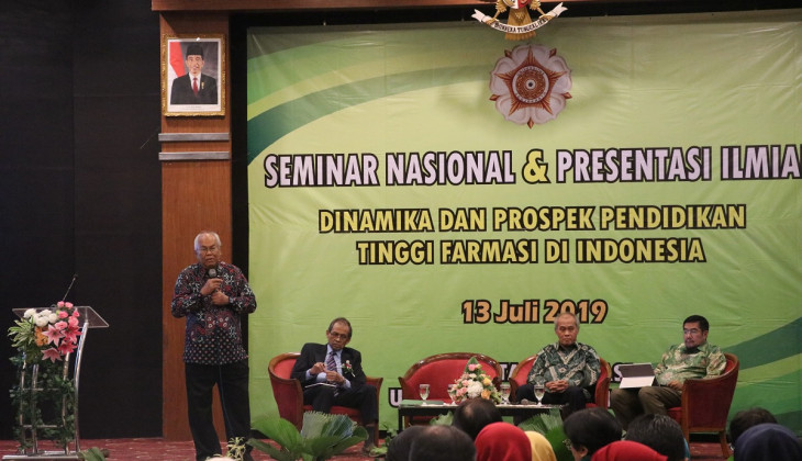 Farmasi UGM Bedah Prospek Pendidikan Tinggi Farmasi di Indonesia
