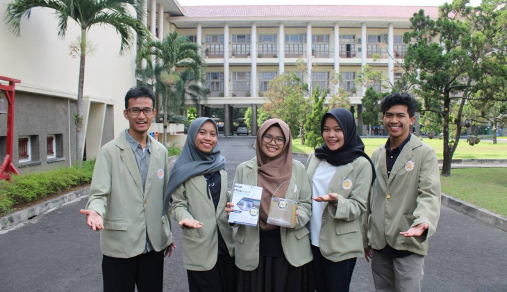 Inovasi Perangkap Lalat Buah Karya Buatan Mahasiswa UGM