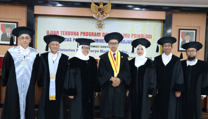 Raih Doktor Usai Kaji Kesadaran Kritis Tentang Ketidaksetaraan Ekonomi