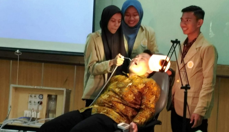 Mahasiswa UGM Rintis Pengembangan Kursi Gigi Portabel