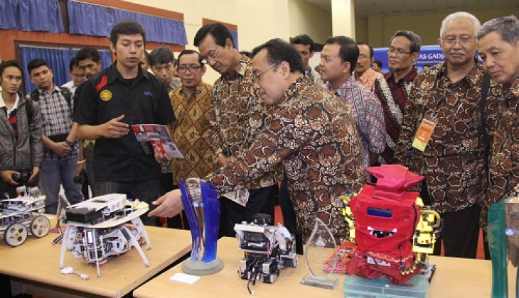 Sultan Dorong UGM Tetap Jadi Kampus Unggul