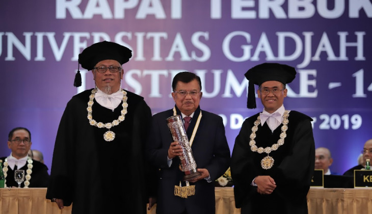 Jusuf Kalla Terima Anugerah Hamengku Buwono IX Award