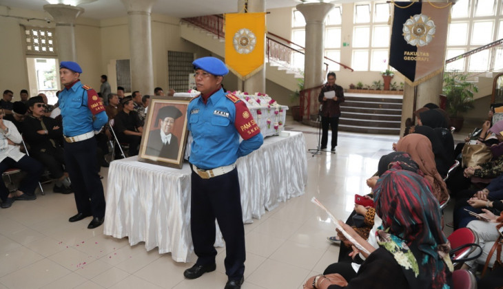 Mantan Kepala PSB UGM, Prof. Sunarto Meninggal Dunia