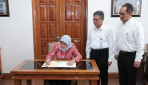 Kunjungi UGM, Presiden Singapura Berdialog dengan Para Mahasiswa