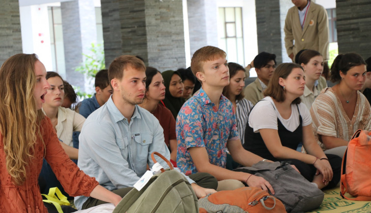 22 Mahasiswa Amerika Belajar Agama dan Kebudayaan di UGM