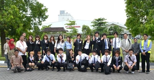 Company Joint Visit UGM-Osaka City University di PT Sari Husada