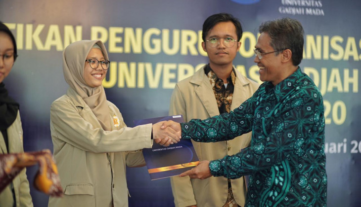 Rektor Melantik 67 Pengurus Organisasi Mahasiswa