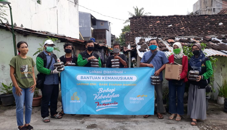 Mahasiswa UGM Bantu Masyarakat Jogja Terdampak Covid