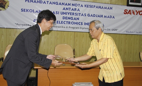 Sekolah Vokasi UGM Rangkul PT Sanyo Electronics Indonesia