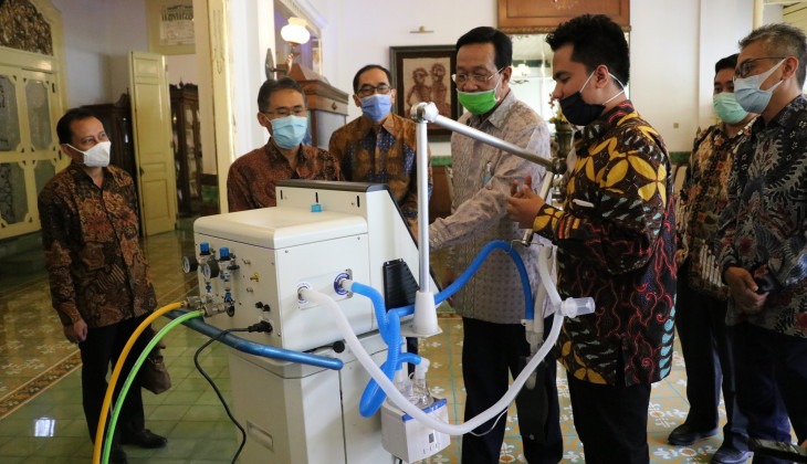 Sri Sultan Apresiasi Ventilator Karya Peneliti UGM