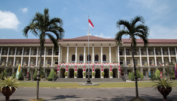 UGM Deploys SCS-CEL Students to Help Learners with Barrier of Online Learning