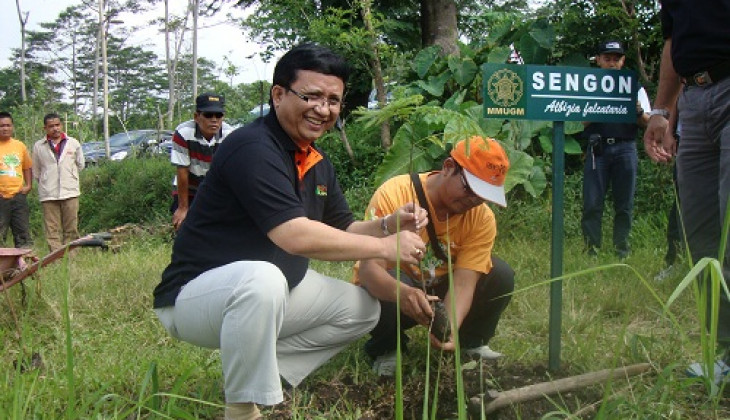 MM UGM Tanam 7.250 Pohon di Merapi