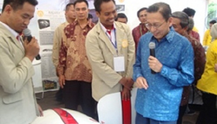 Wapres Lepas SEMAR UGM Ikuti SEM Asia 2011 Universitas Gadjah Mada