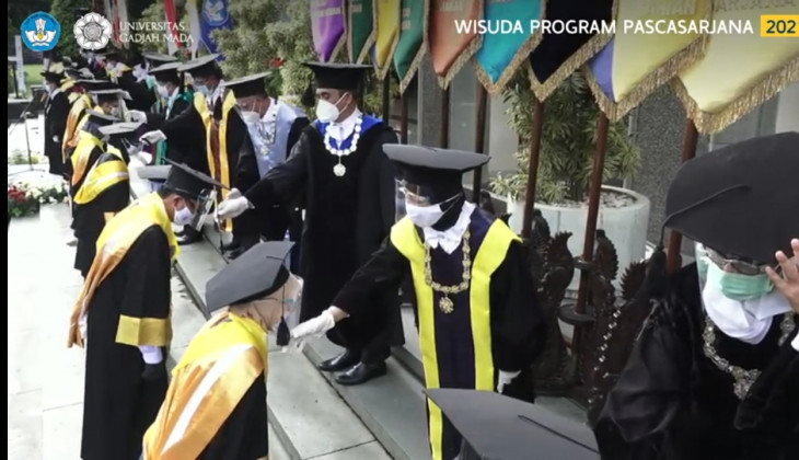 Rektor UGM Minta Alumni Ambil Bagian Dalam Penanganan Covid-19