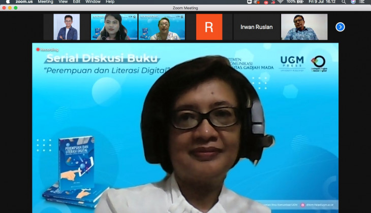 Dikom UGM Diskusikan Buku Perempuan dan Literasi Digital
