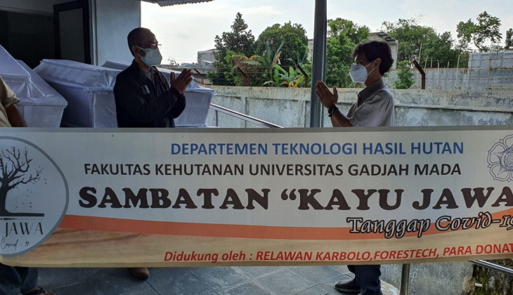 Departemen Teknologi Hasil Hutan Bantu Produksi Peti Jenazah Covid-19