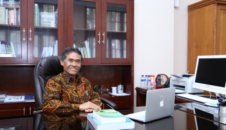 Rektor UGM Dikukuhkan Sebagai Ketua Forum Rektor Indonesia 2021-2022