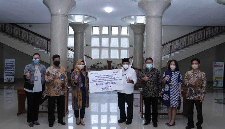 UGM Terima Bantuan Generator Oksigen dari Bank Mandiri