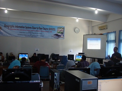 51 Mahasiswa Ikuti Pelatihan Gis Open Source Universitas Gadjah Mada