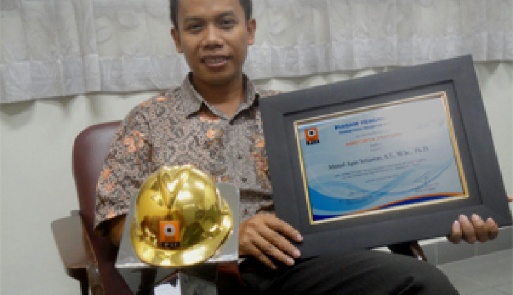 Staf Pengajar UGM Raih PII Award 2010