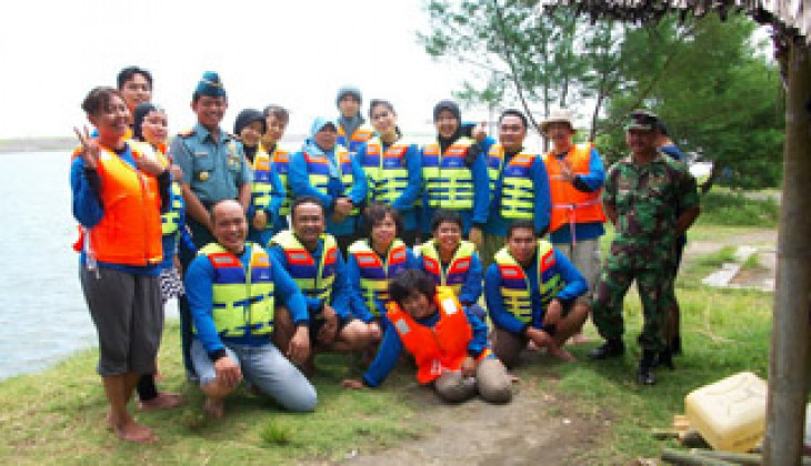 PSKK UGM UGM Gelar Pelatihan Sea Survival