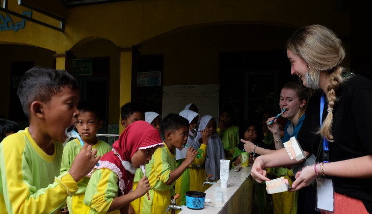          Puluhan Mahasiswa Asing Summer Course UGM  Belajar Pelayanan Kesehatan di Kulon Progo