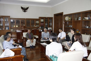 UGM Terima Kunjungan Khyusu University dan Ritsumeikan University