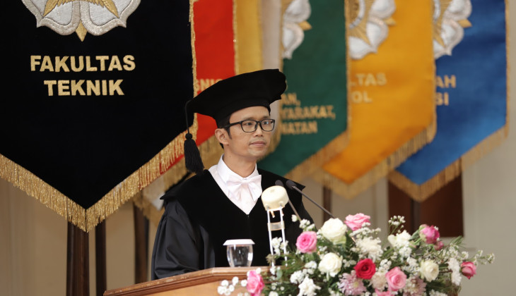 Prof Trias Aditya Kurniawan Muhammad Dikukuhkan Jadi Guru Besar Pertama Teknik Geodesi UGM