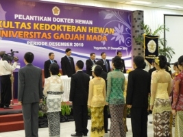FKH Lantik 120 Dokter Hewan Baru