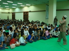 1000 Anak Yatim Buka Puasa Bersama di UGM