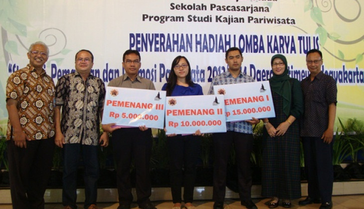Mengembangkan Pariwisata Yogyakarta Melalui Lomba Karya Tulis