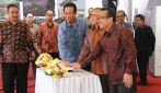 Menteri PU Tandai Peletakan Batu Pertama Pembangunan Rusun Asrama Mahasiswa Kinanti