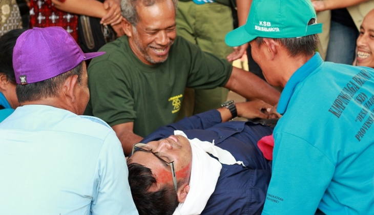 Puluhan Terluka, Simulasi Bencana Longsor KKN UGM di Banjaroya 