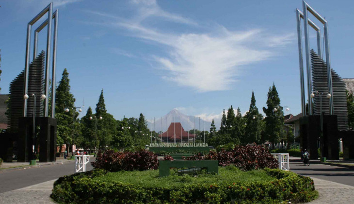 Senam Bersama Mengawali HPTT ke-68 FT UGM