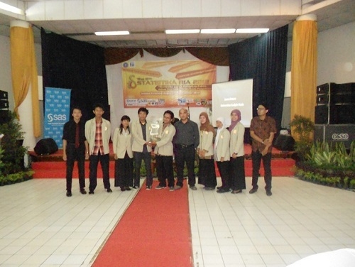 UGM Juara Umum Statistika Ria 2012