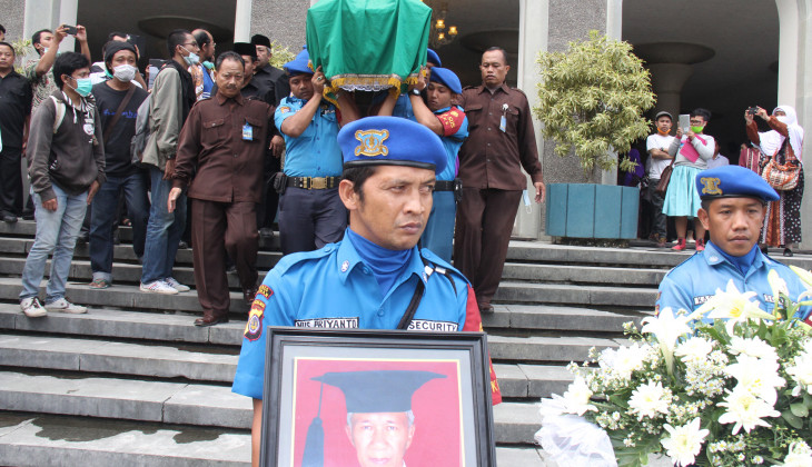 Pakar Filsafat Jawa UGM, Prof. Dr. Damardjati Supadjar Berpulang