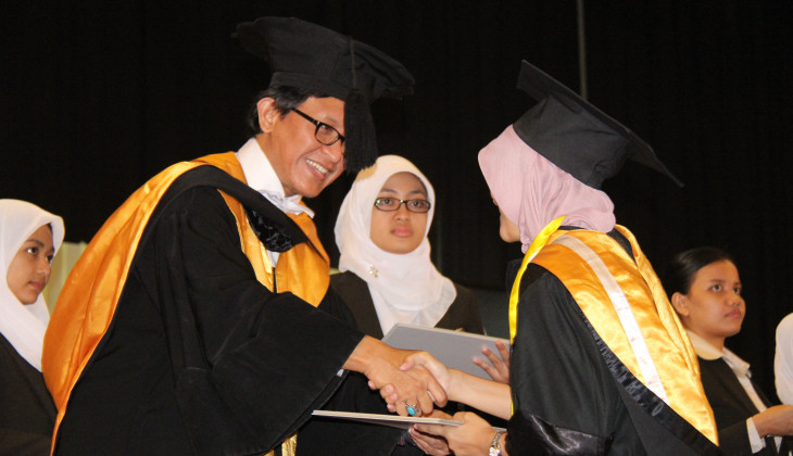 UGM Inaugurates 973 Graduates