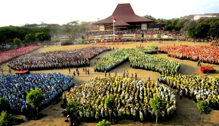 9.839 Maba UGM Pecahkan Rekor MURI  Flashmob Dance