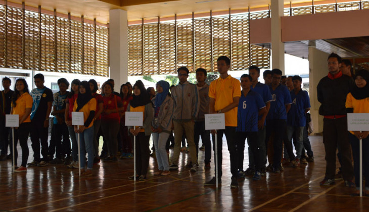  15 tim ikuti upacara pembukaan Kompetisi Bola Vol Voli Gadjah Mada 2014, Senin (13/10) di Hall Gelanggang Mahasiswa UGM