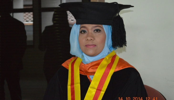 Teliti Pengukuran kinerja dan Rotasi Jabatan, Dewi Raih Doktor