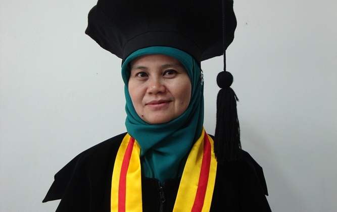 Raih Doktor Usai Teliti Literasi Awal Anak Dalam Keluarga