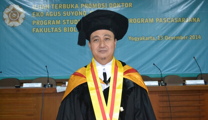 Kembangkan Mikroalga Sebagai Sumber Bioenergi, Eko Agus Suyono Raih Doktor
