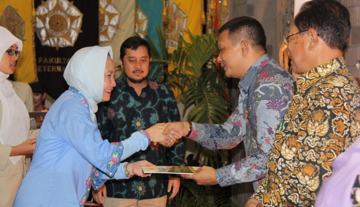 UGM Beri Penghargaan 63 Insan Berprestasi