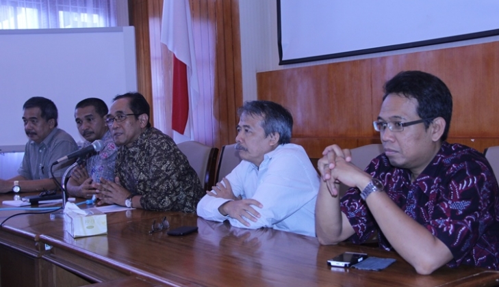 UGM Sikapi Pengembangan Industri Semen di Indonesia
