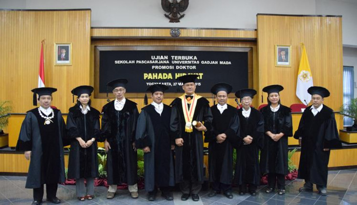Raih Doktor Usai Teliti Kontestasi dan Relasi Kuasa PNPM di Tulang Bawang Barat
